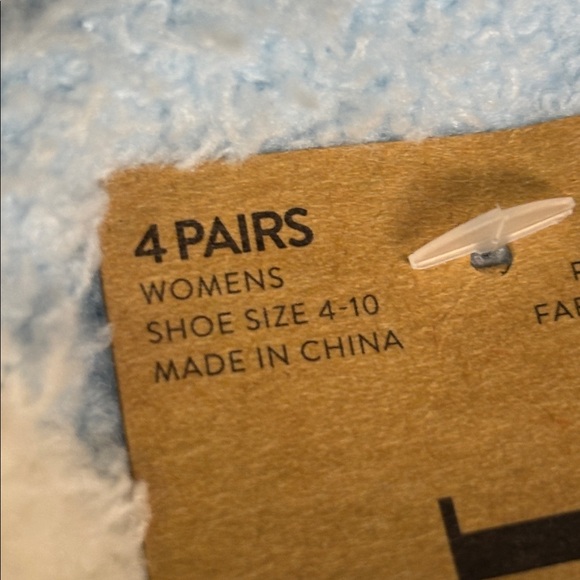 New Born Socks Women’s 4 Pair Blue & White Plush Soft Cozy No Show Socks Casual - Picture 7 of 13